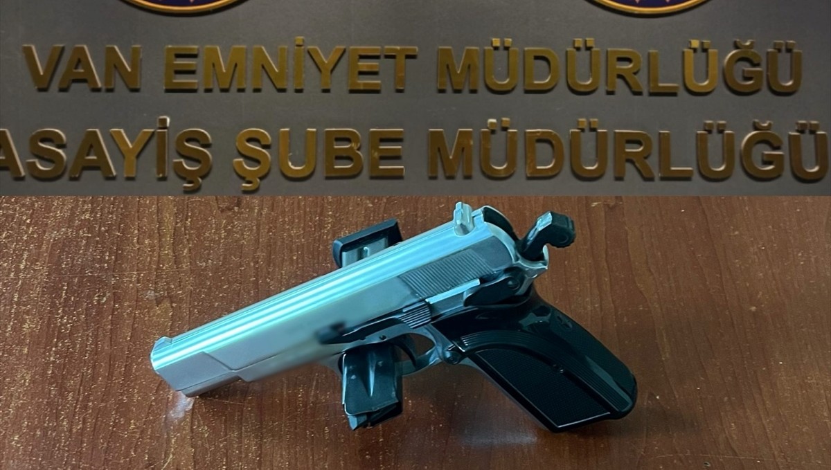 Van'da farklı suçlardan aranan 185 kişi yakalandı