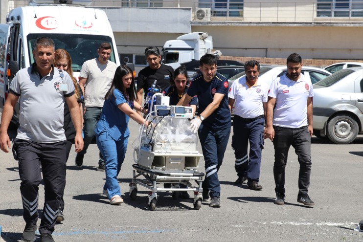 ambulans helikopterle Bitlis