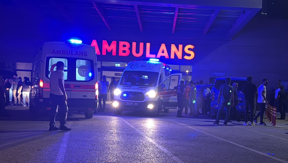 Elazığ'da baraj gölüne giren çocuk boğuldu