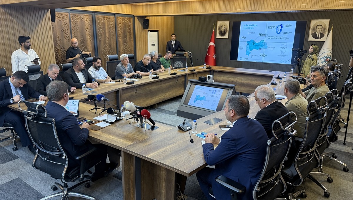 Erzincan Valisi Aydoğdu: "Erzincan, tarım, hayvancılık ve serada zirve illerden biri olabilir"