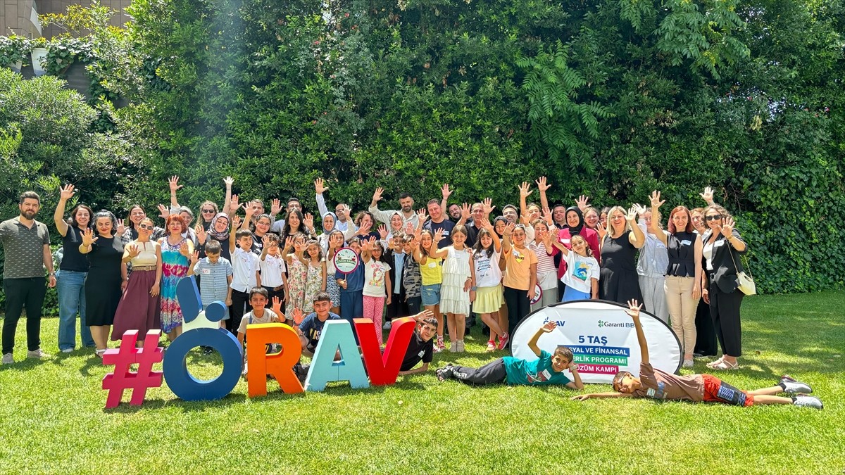 Geleceğin liderleri Garanti BBVA'nın Çözüm Kampı'nda buluştu