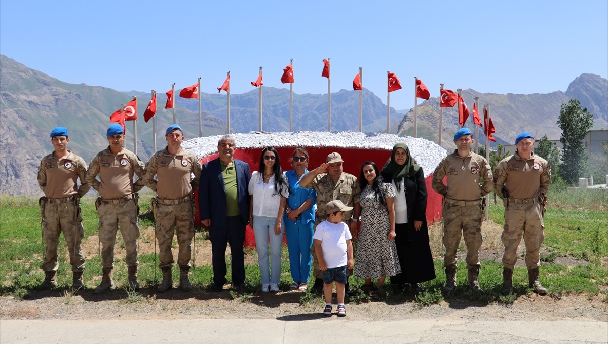 Hakkari'de özel gereksinimli Kahraman'ın askerlik hayali gerçek oldu