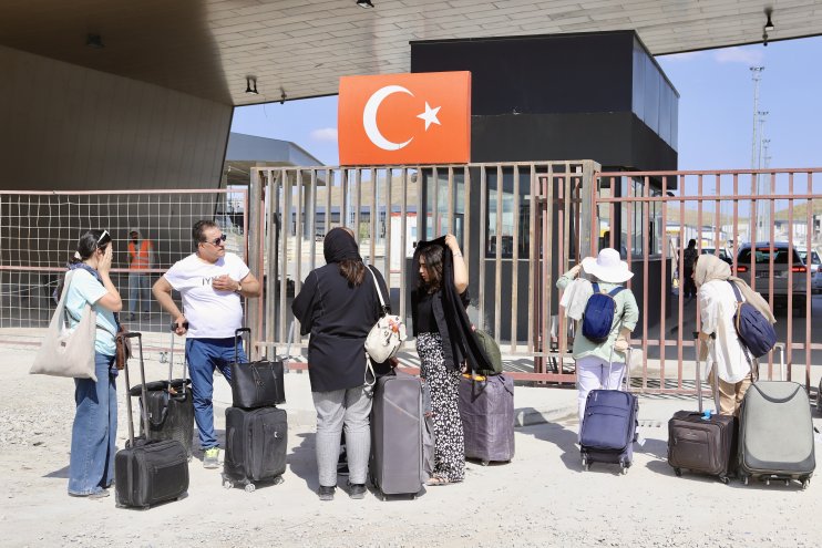 İranlılar Gürbulak Sınır Kapısı