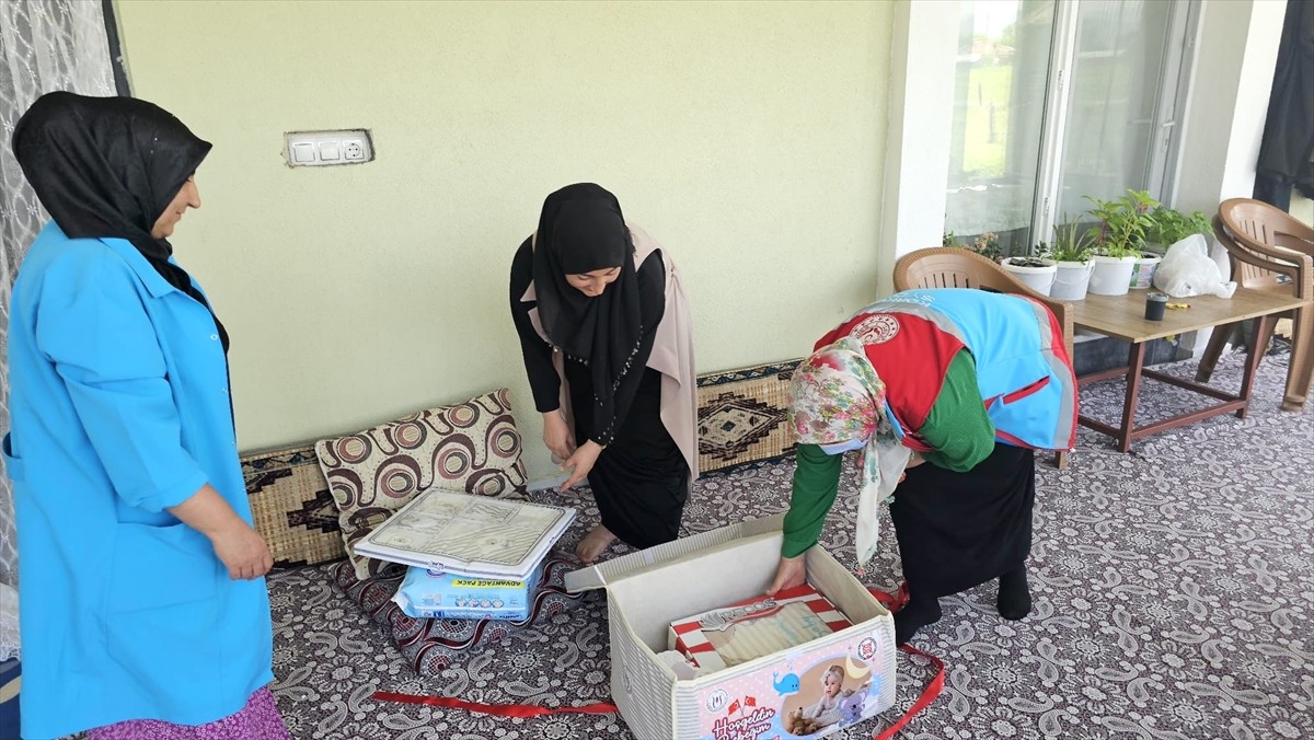 Korkut'ta "Hoşgeldin Bebek" projesi hayata geçirildi