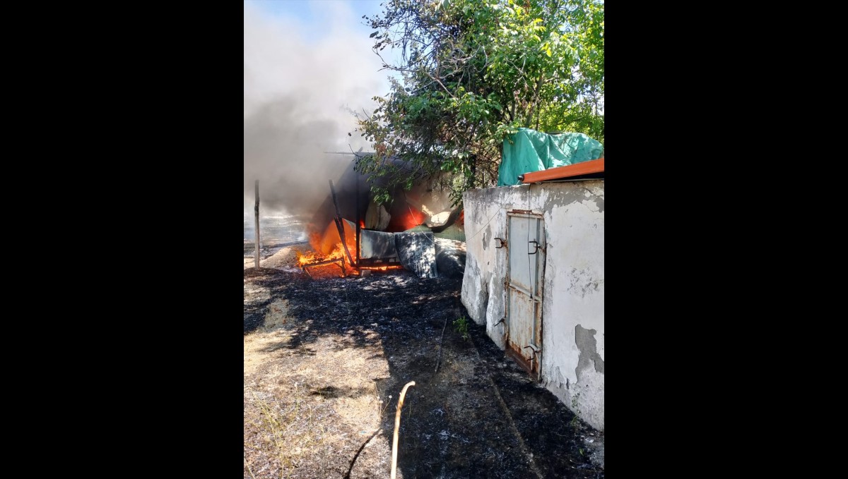 Malatya'da buğday tarlasına sıçrayan yangın söndürüldü