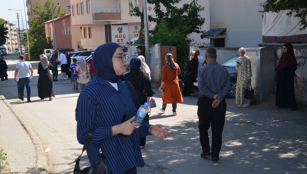 Muş'ta 5 bin 778 öğrenci LGS kapsamındaki merkezi sınava girdi