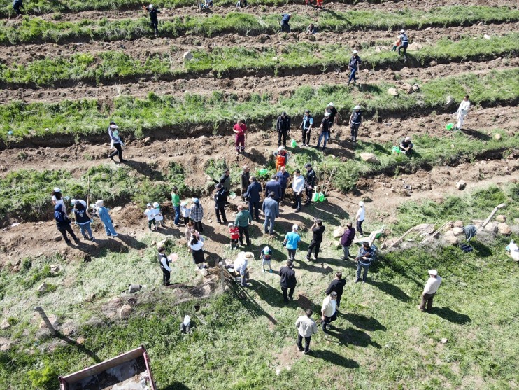 annesinin hatıra ormanı polisler getirdi adına Şehit vasiyetini oluşturulması oğlunun yerine 7