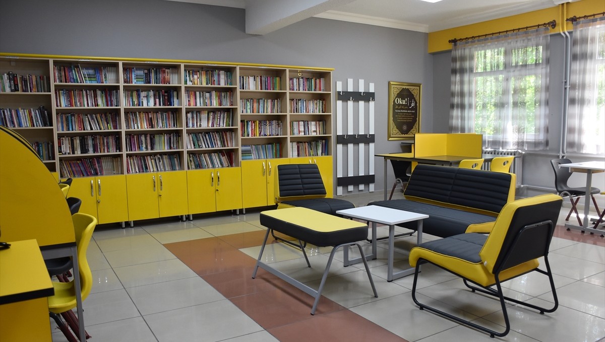 Şehit Üstçavuş Ufuk Akıncı'nın anısına Erzurum'da kütüphane açıldı