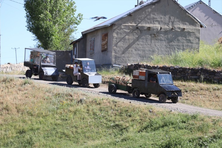 çıkmak ürettikleri elektrikli araçları dağlara bal kullanıyor oğlunun Organik için yaptığı 11