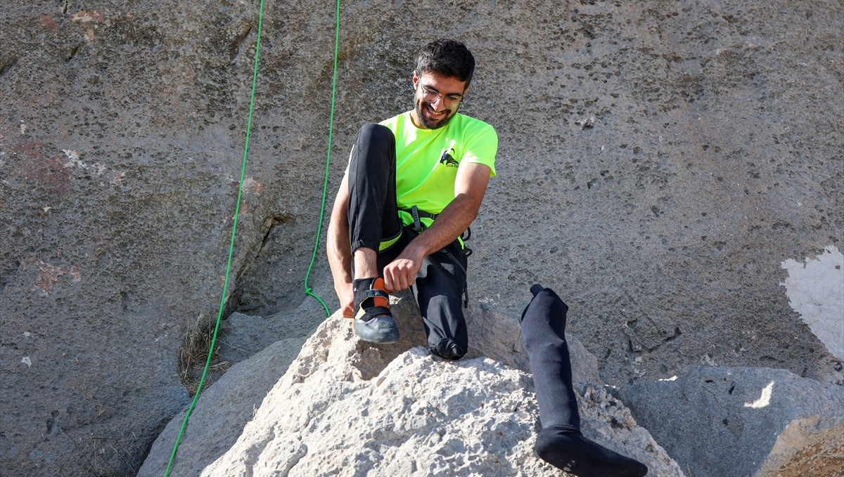 Tek bacağıyla zirveleri zorlayan sporcu, para tırmanışta ilk şampiyon olmayı hedefliyor