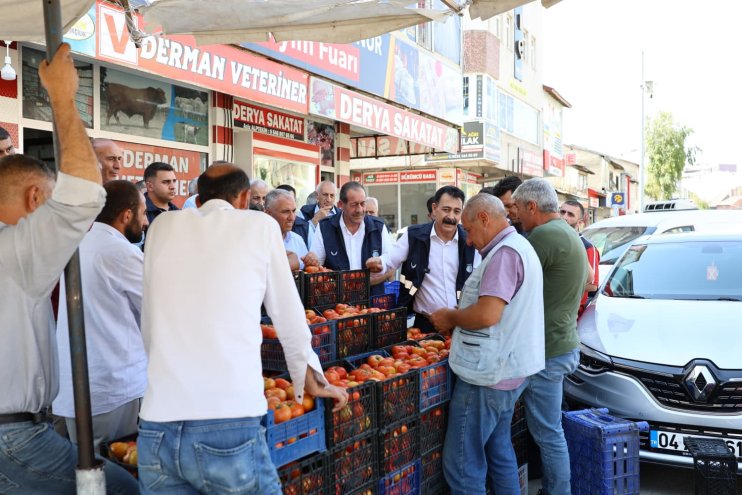 Ağrı Belediyesi Eş Başkanı Memet Akkuş zabıta ekipleri ve Meclis Üyeleriyle saha denetimi yaptılar 1