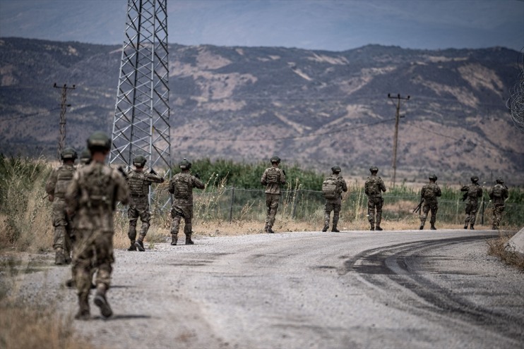 teknolojiyle geçişleri Mehmetçik katan sınırda gücüne dışı Ağrı