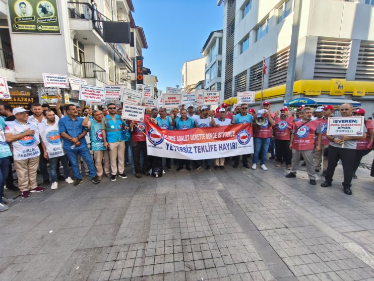 Ağrıda Memur Maaş teklifine tepki1