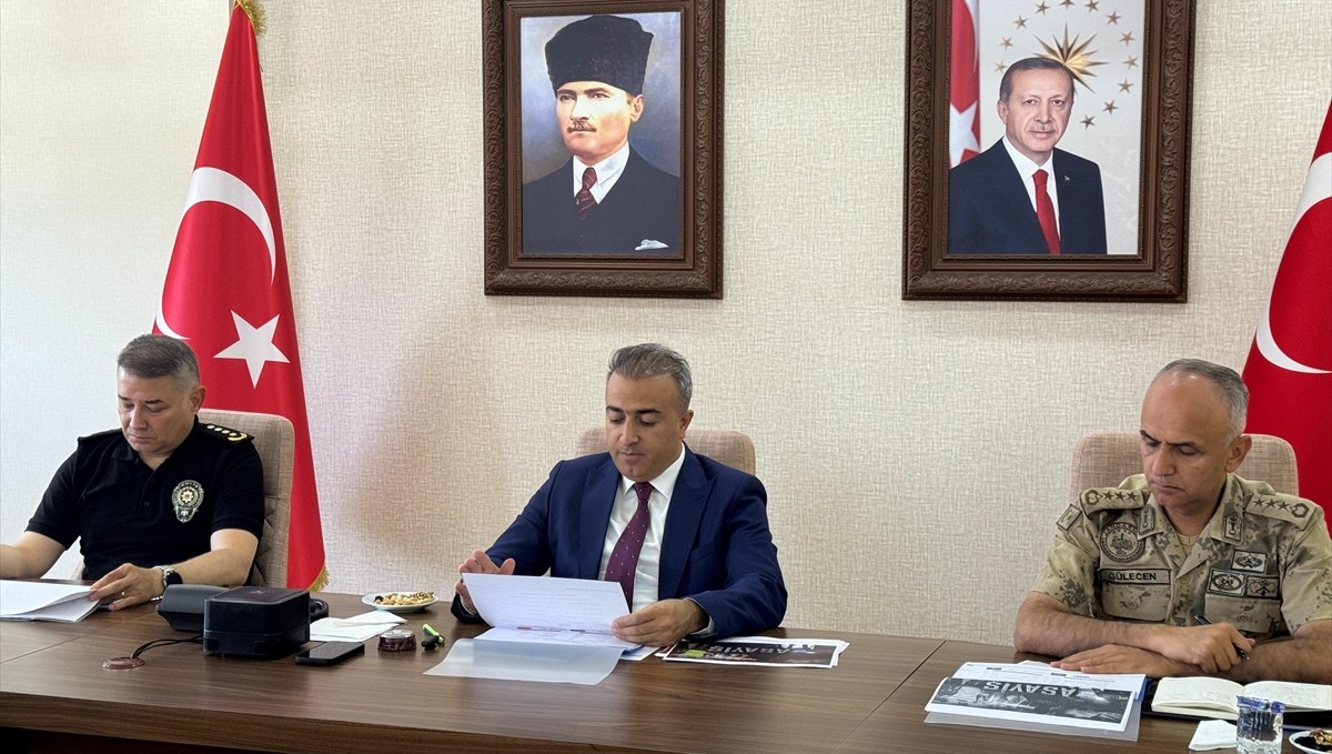 Ardahan Valisi Çiçek, şap hastalığına ilişkin konuştu: