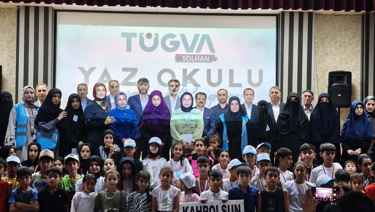 Bingöl'de TÜGVA yaz okulunun kapanışı dolayısıyla program düzenlendi