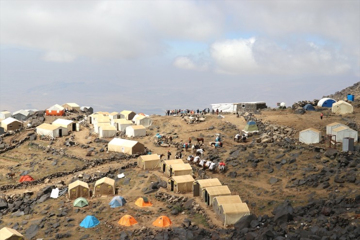 kafileleri, Dağcı yapıyor tırmanış Ağrı zorlu yaşandığı mevsim 3 geçişlerinin Dağı