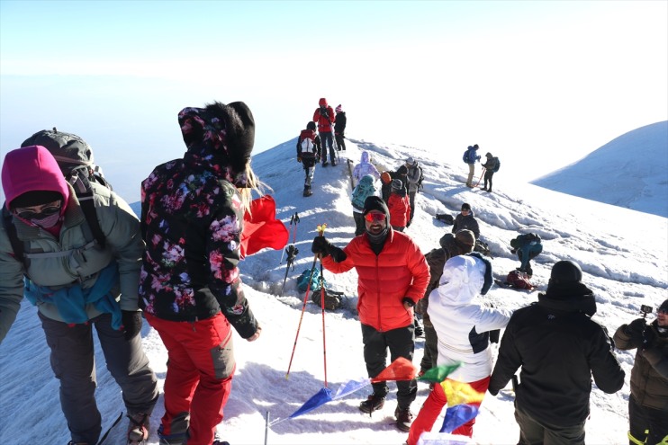 yaşandığı günlük zorlu Dağı