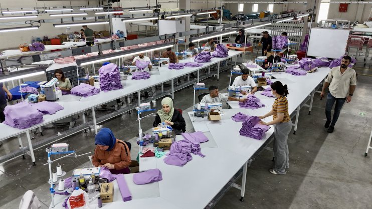 Doğduğu topraklara yatırım yaptı, yüzlerce kadına ve engelli bireye iş fırsatı sundu2