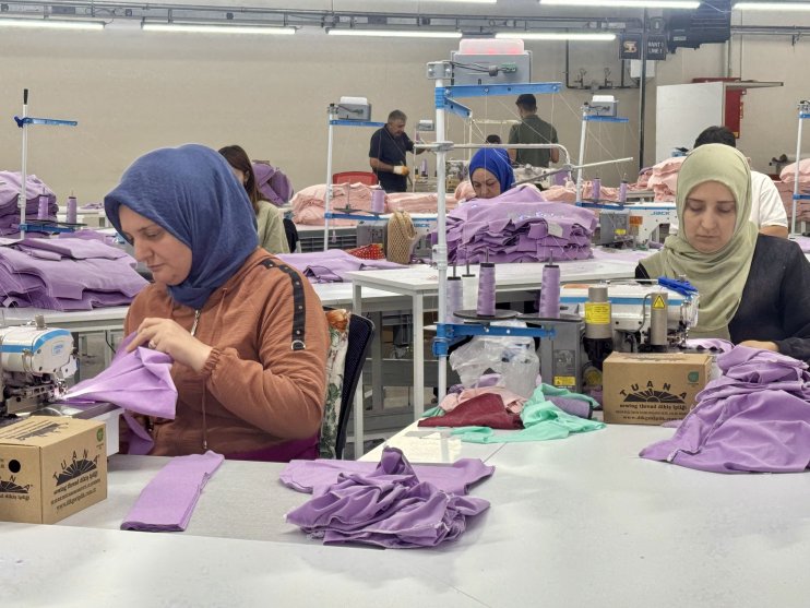 Doğduğu topraklara yatırım yaptı, yüzlerce kadına ve engelli bireye iş fırsatı sundu1