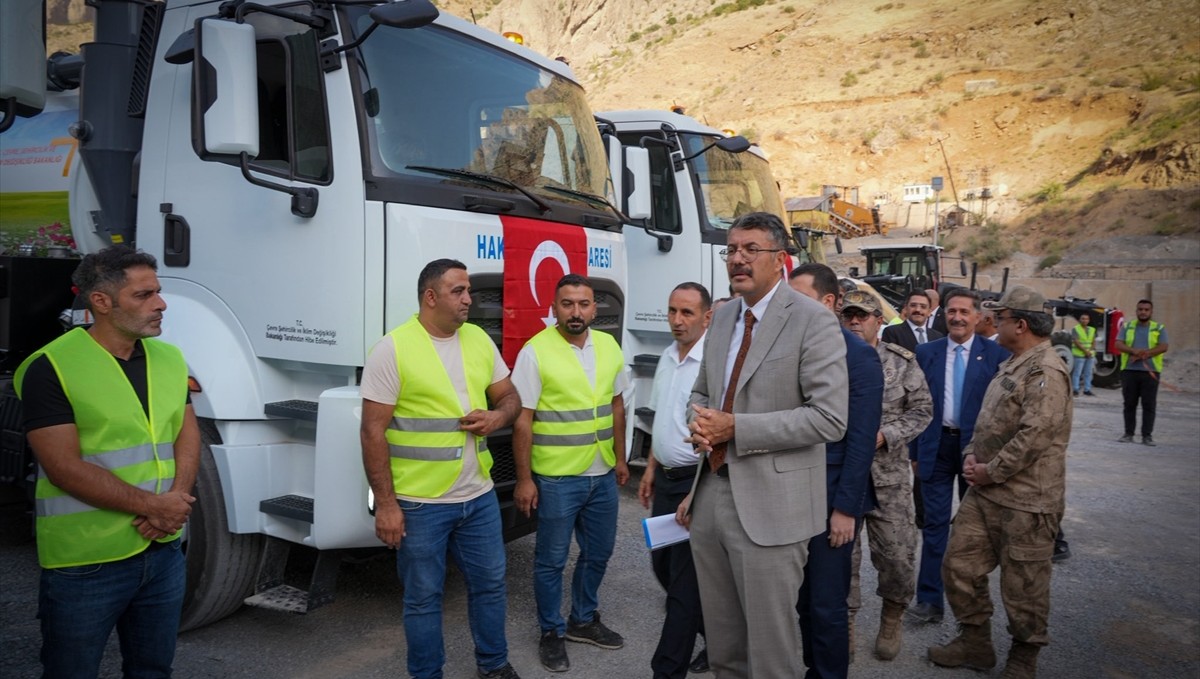 Hakkari Özel İdaresi'nin filosuna 12 araç eklendi