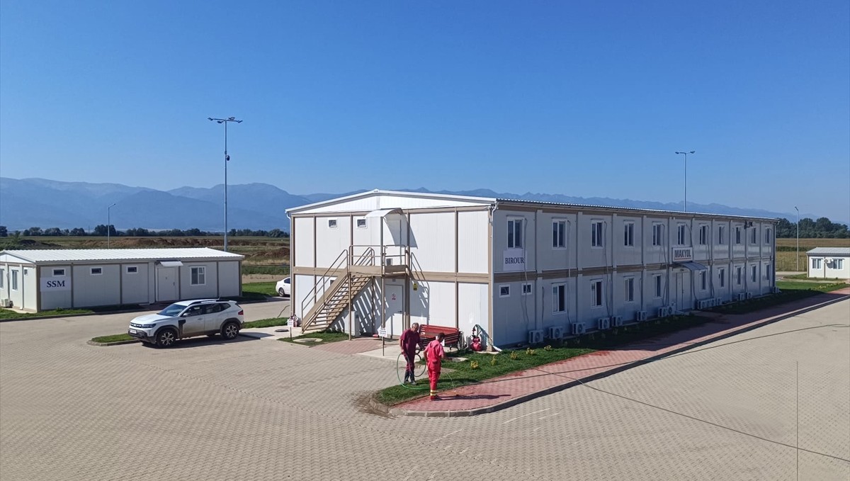Karmod, Romanya'da otoyol projesi için konteyner şantiye yapıları kurdu