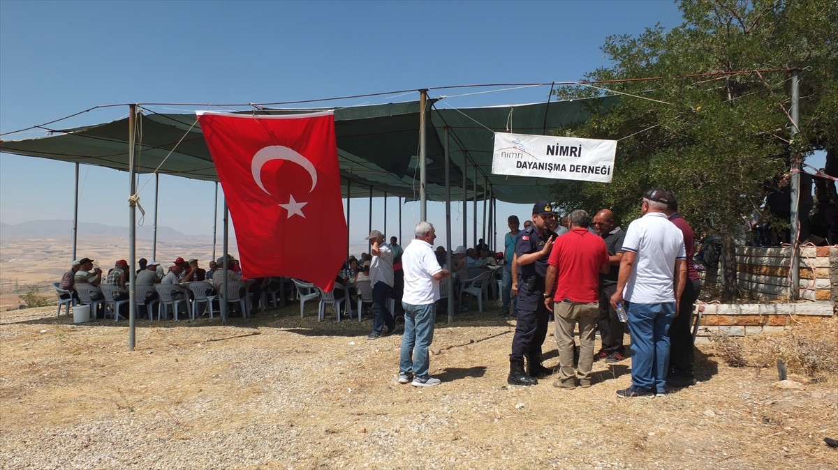 Keban'da kurban geleneği devam ettirildi