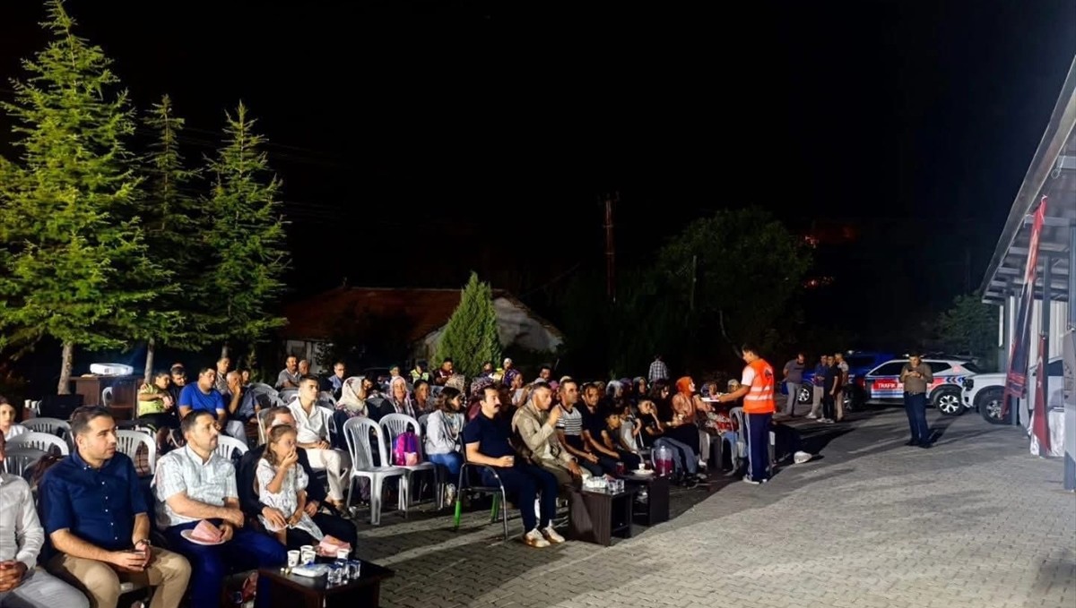 Kocaözü'nde açık hava sinema etkinliği düzenlendi