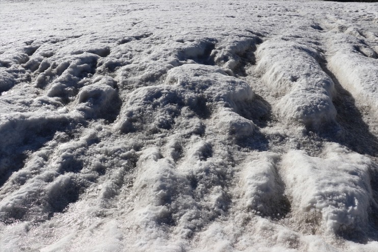 buzullar zirvesindeki Dağı