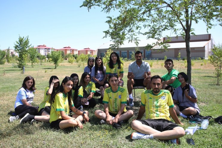 Prof. Dr. Gülçin, ÖZYES Sınavına Giren Öğrencilere Başarılar Diledi3