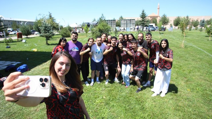 Prof. Dr. Gülçin, ÖZYES Sınavına Giren Öğrencilere Başarılar Diledi6