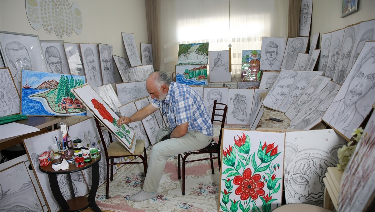 Psikologların yönlendirmesiyle resim çizmeye başladı, hayatı değişti