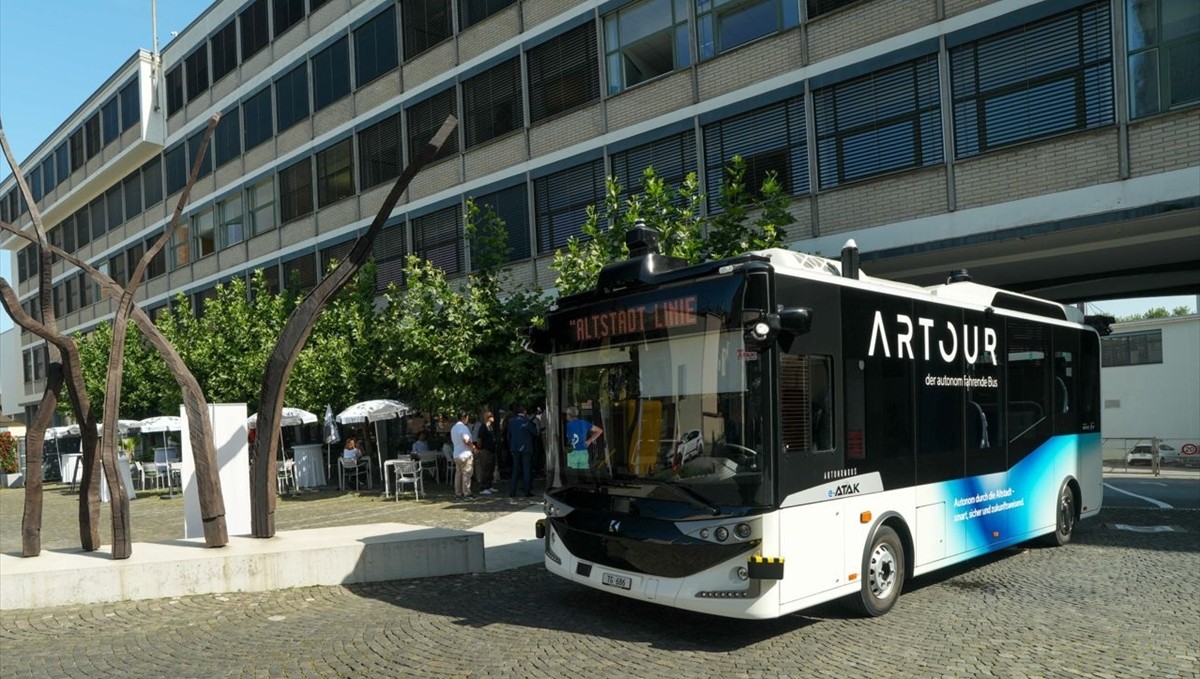 Türk firması Karsan, İsviçre'de toplu ulaşımın otonom teknolojisine dönüşümüne öncülük ediyor