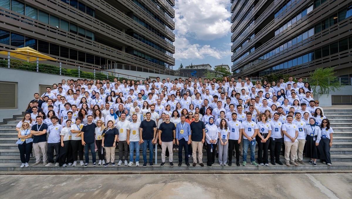 Turkcell'in gençlere özel işe alım programı "GNÇYTNK 2025" tamamlandı