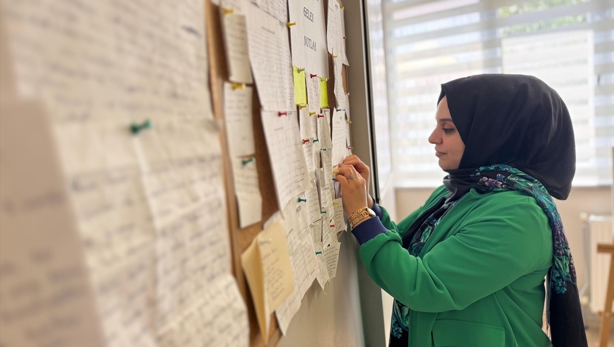 Van'da bağımlılıkla mücadele edenler duygularını YEDAM panosunda paylaşıyor