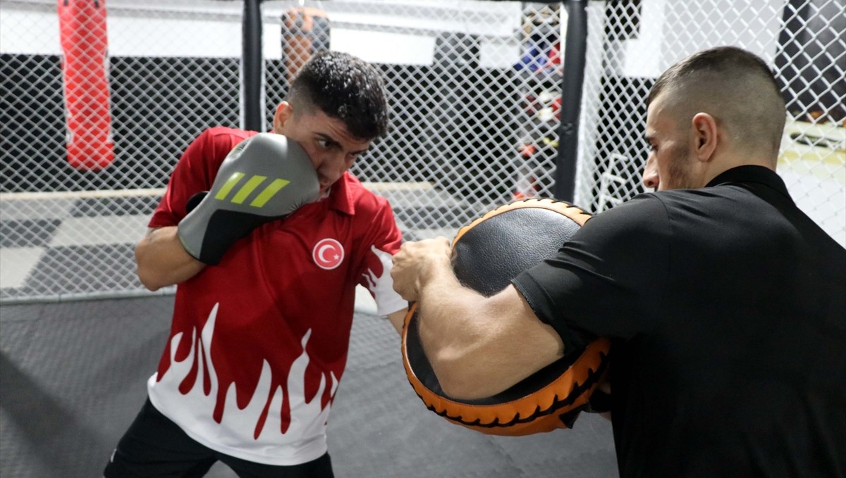 "Yenilmez" kick boksçu Yusuf Eren'in nakavt oranı "yüzde 89"