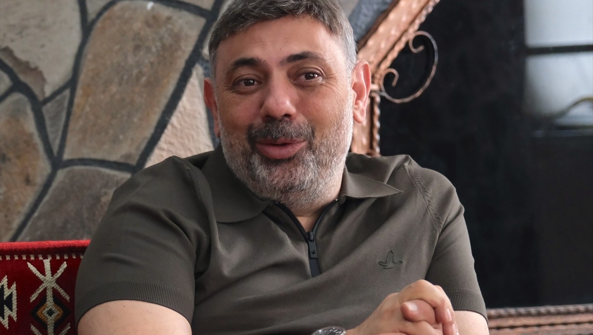 12 Bingölspor Başkanı Özturan, basın mensupları ile bir araya geldi