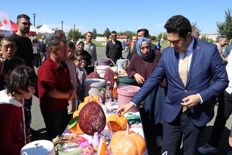 şenlikte ve özel Ağrı