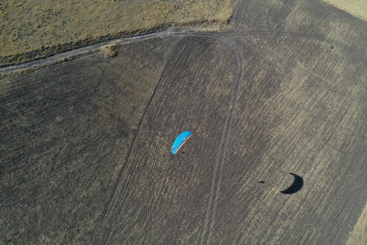 gençler güzelliklerini şehrin paraşütüyle keşfedecek Ağrılı yamaç 4