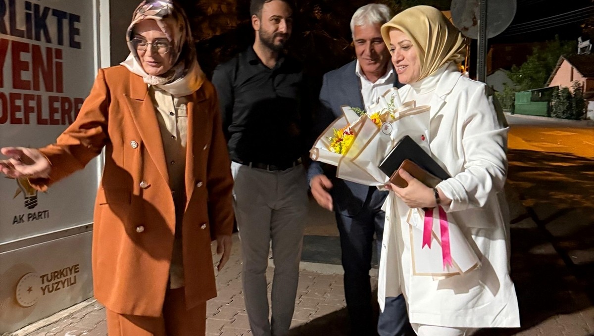 AK Parti Yerel Yönetimler Başkan Yardımcısı Köseoğlu, Elazığ'da ziyaretlerde bulundu