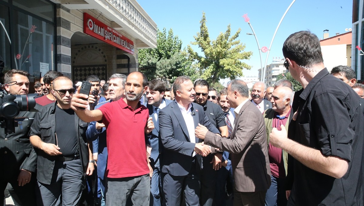 Anahtar Parti Genel Başkanı Ağıralioğlu, Muş'ta temaslarda bulundu