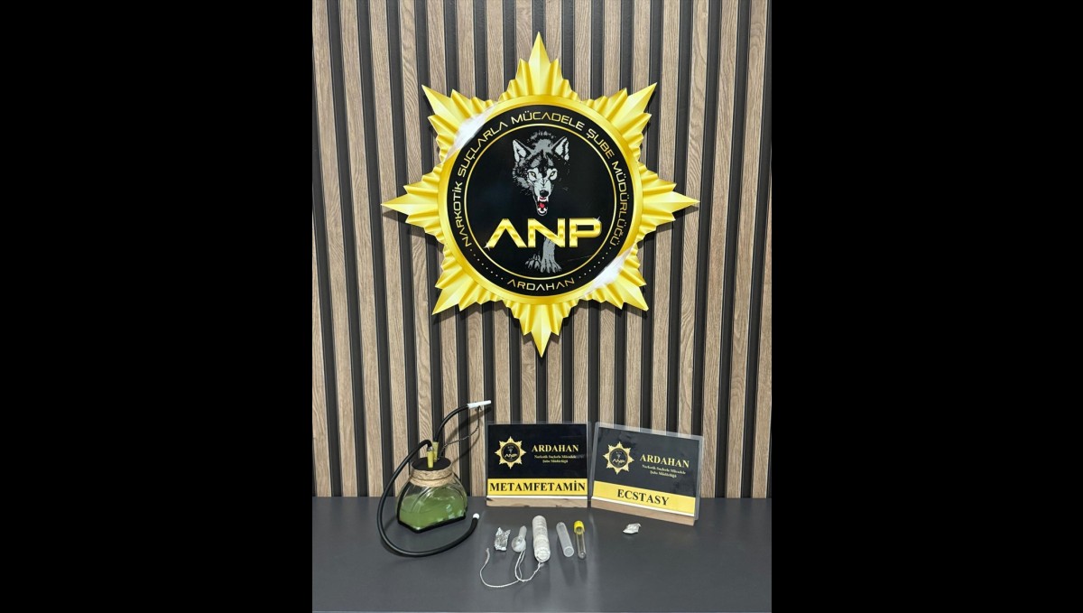 Ardahan'da uyuşturucu operasyonunda yakalanan 3 zanlı tutuklandı