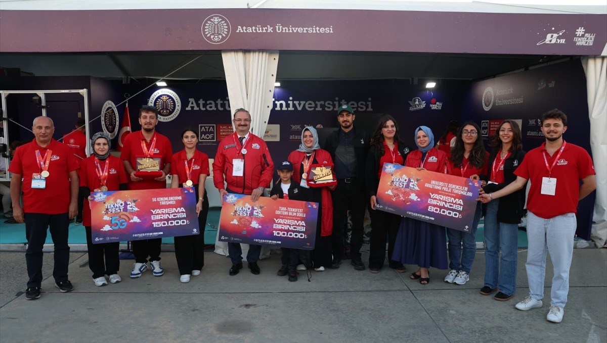 Atatürk Üniversitesi TEKNOFEST'te 11 madalya kazandı