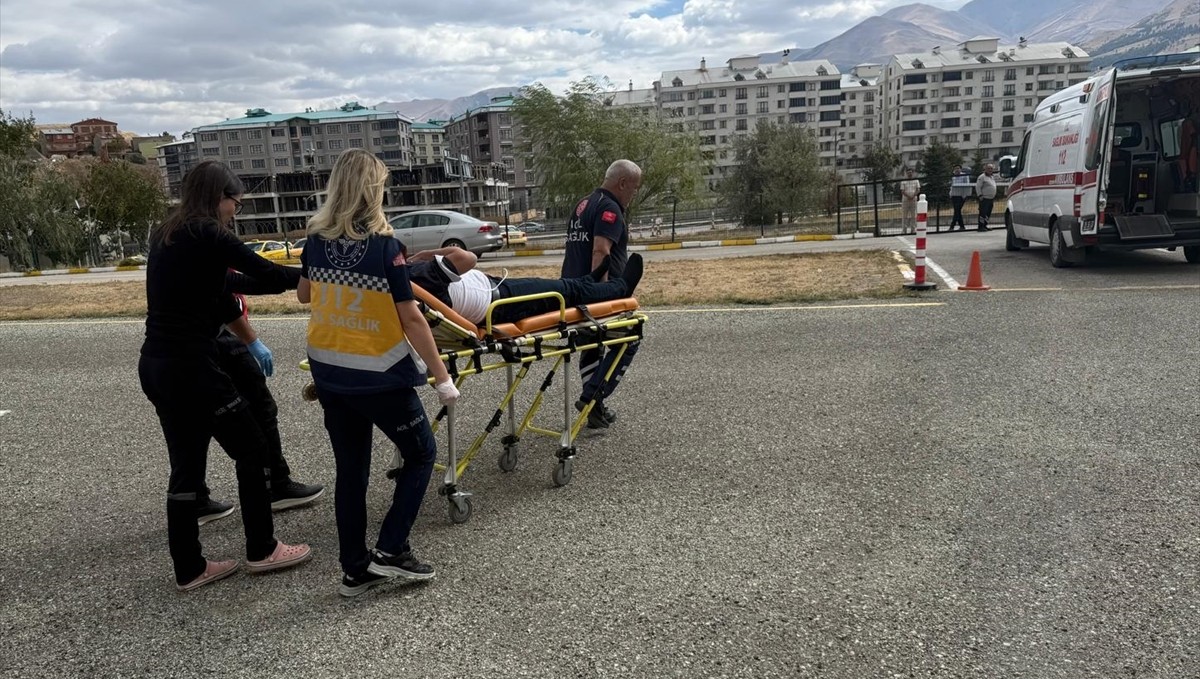 Erzurum'da ambulans helikopter kalp krizi geçiren hasta için havalandı