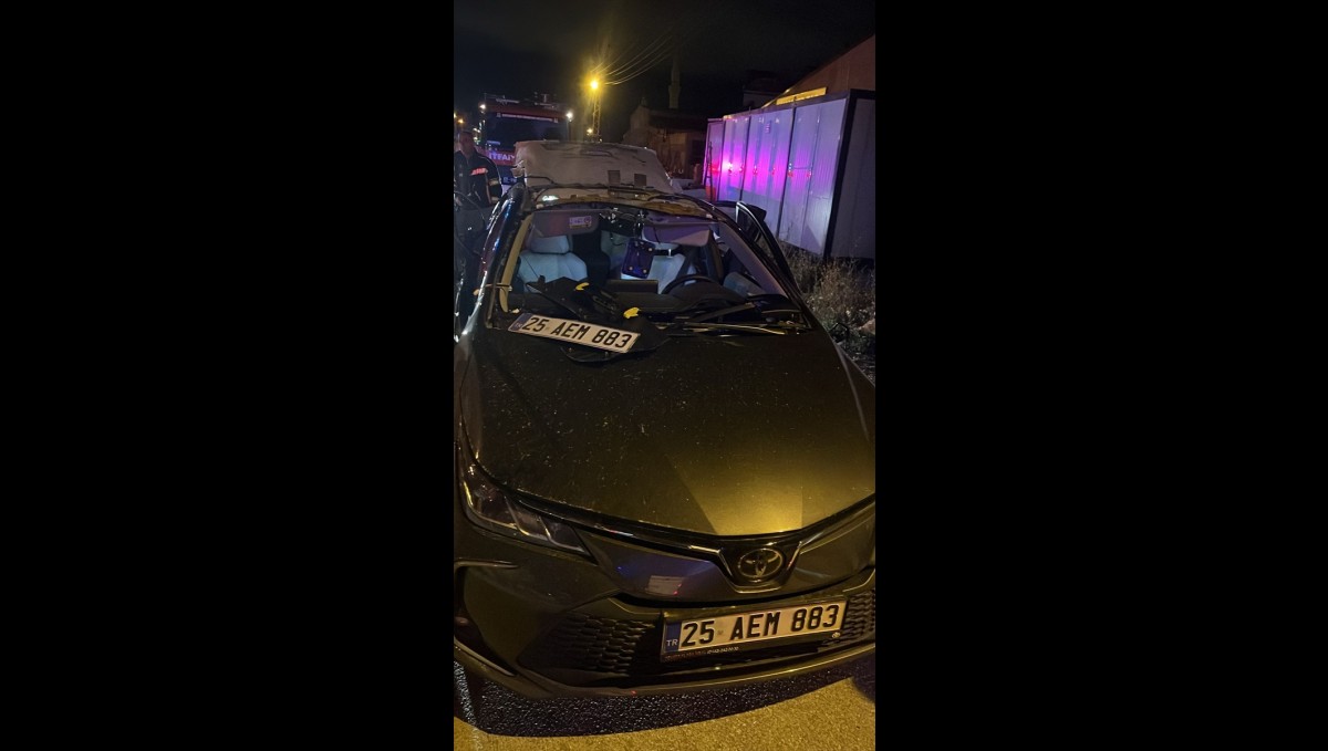 Erzurum'da otomobildeki çakmak tüpü patladı, 2 kişi yaralandı