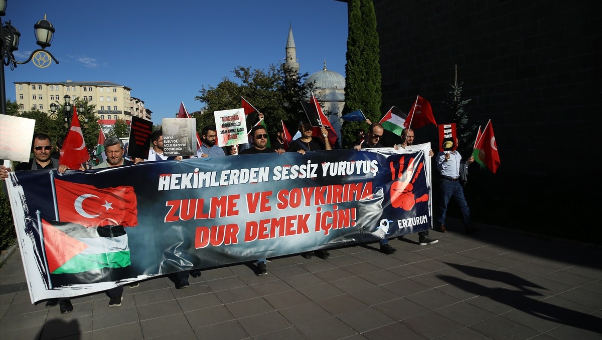 Erzurum'da sağlık çalışanları 96 haftadır Gazze için yürüyor