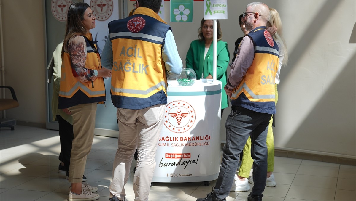 Erzurum'da sağlıkçılara, kanserde erken teşhisin önemi anlatıldı