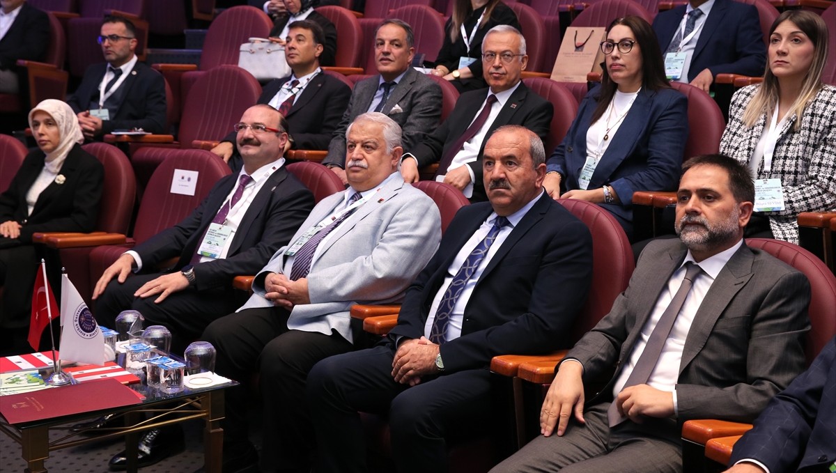 Erzurum'da "Tek Sağlık: Bütünsel ve Sürdürülebilir Çözümler Çalıştayı" başladı