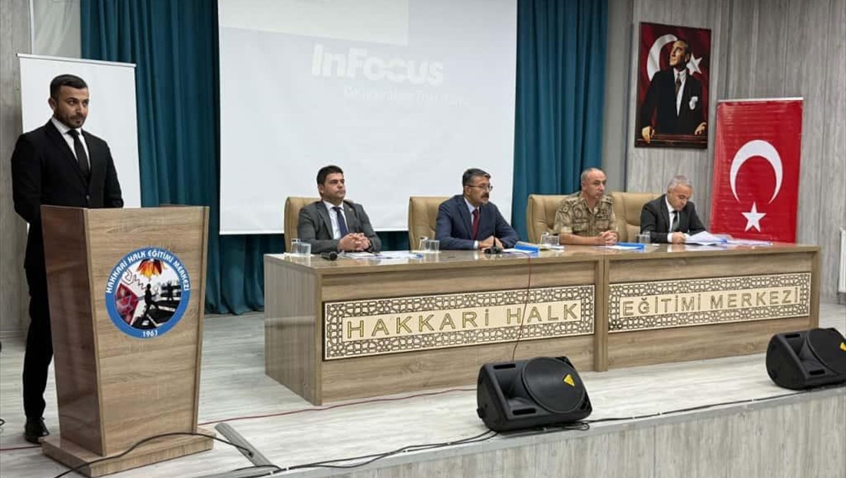 Hakkari'de "Okul Sağlığı ve Güvenliği Toplantısı" yapıldı