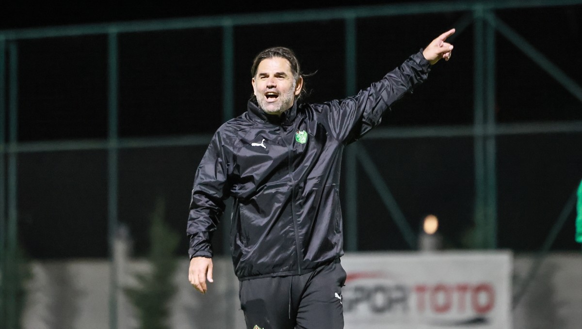 İbrahim Üzülmez, Iğdır FK'yi şampiyonluk yarışında tutmayı hedefliyor