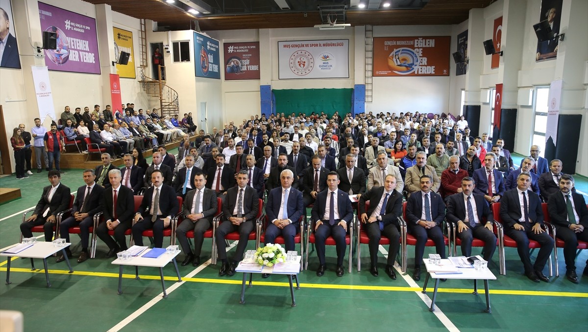 Muş'ta "Okul Sporları Değerlendirme ve Planlama Toplantısı" yapıldı